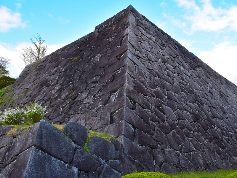 地元の石「盛岡石」採掘・砕石・販売